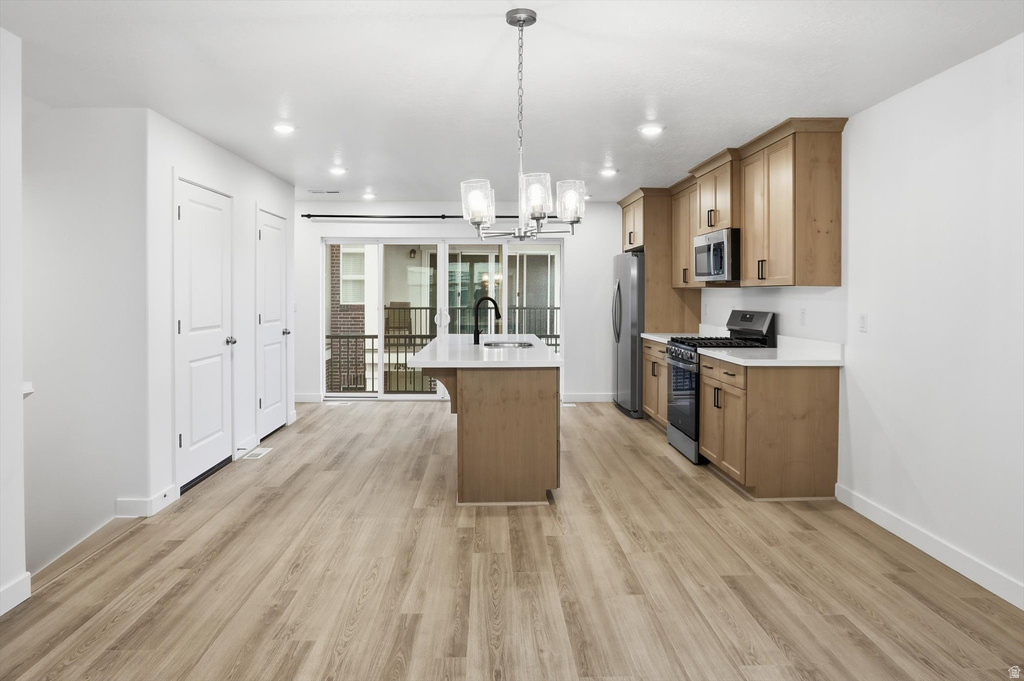 12956 S CALF CREEK CT #556 Riverton, UT 84096