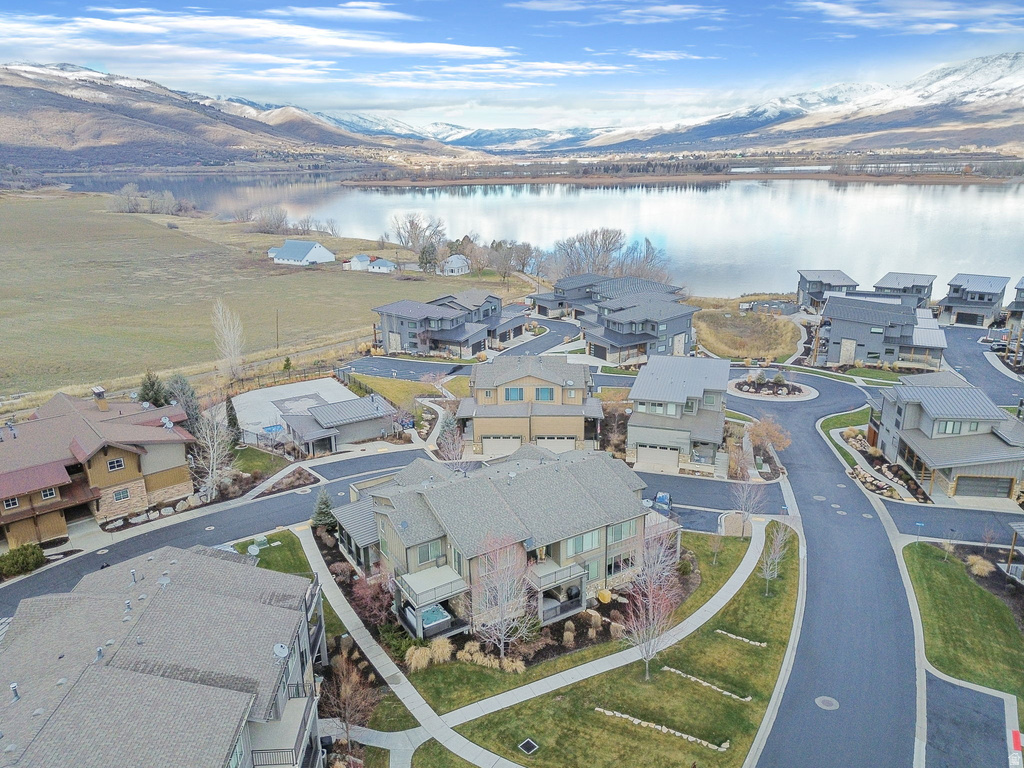 832 S EDGEWATER CT #4 Huntsville, UT 84317