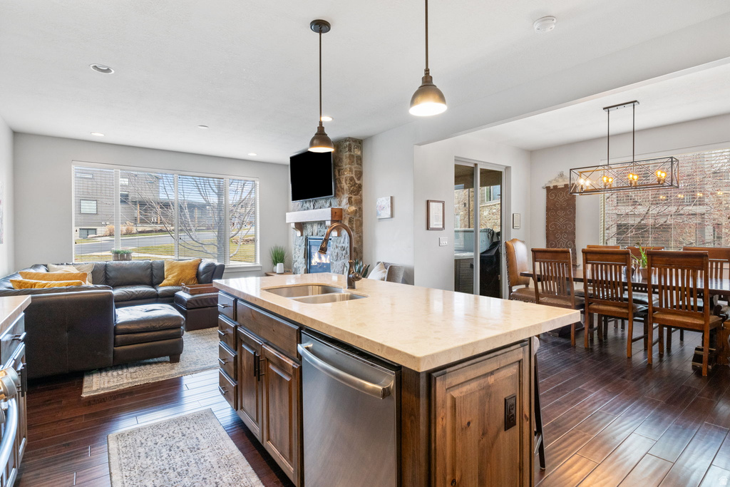 832 S EDGEWATER CT #4 Huntsville, UT 84317