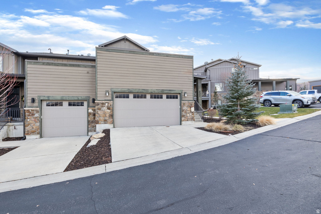 832 S EDGEWATER CT #4 Huntsville, UT 84317