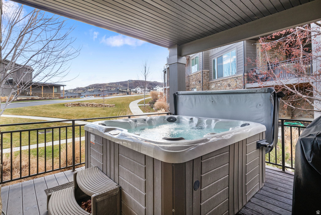 832 S EDGEWATER CT #4 Huntsville, UT 84317