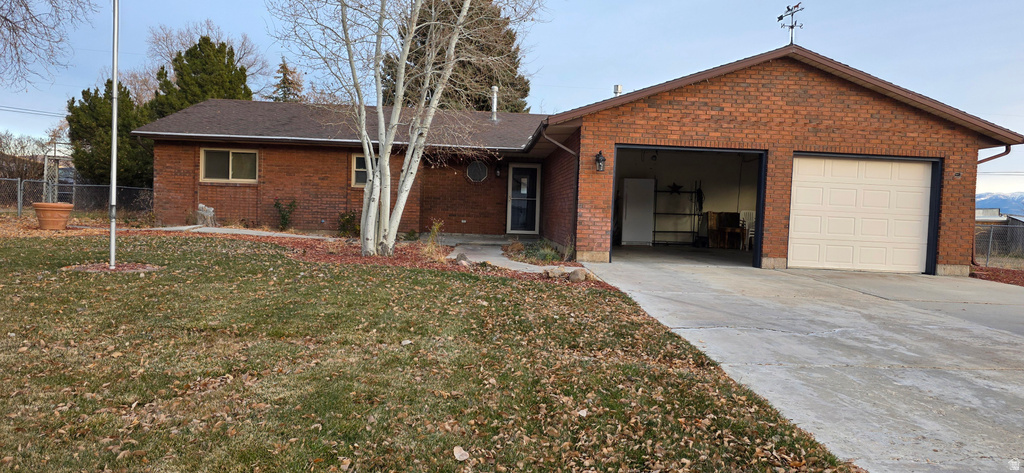 166 N STATE ST Fountain Green, UT 84632