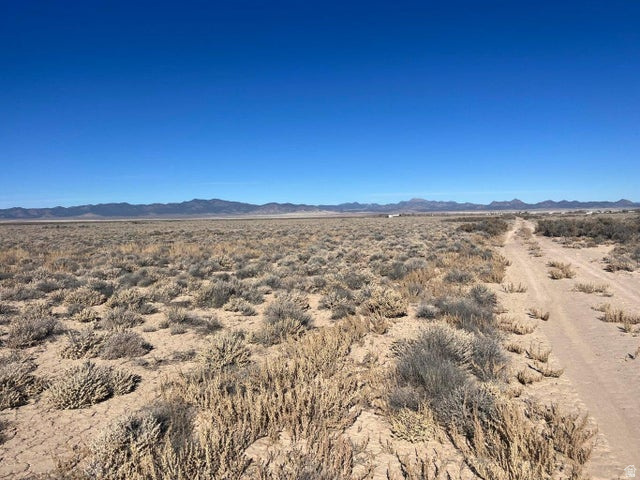 951  E-1567-0026-0000 Beryl, UT 84714
