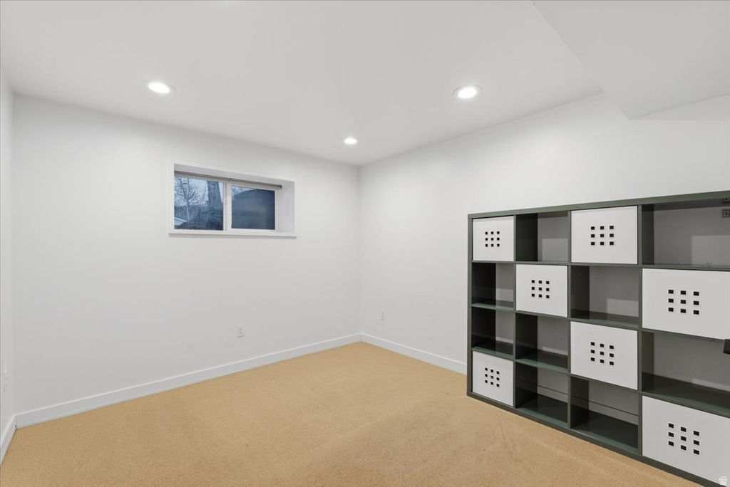 2136 ELAINE DR Bountiful, UT 84010