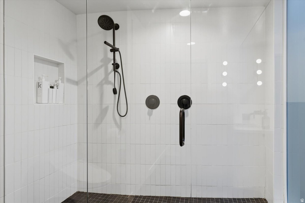 2136 S ELAINE DR Bountiful, UT 84010