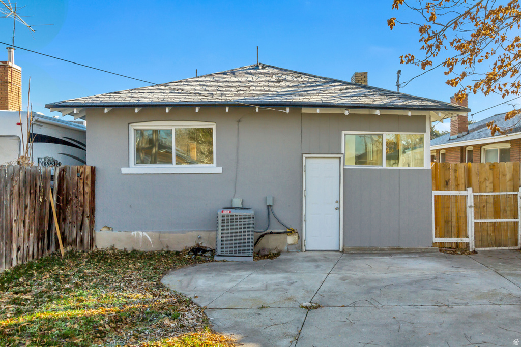 1724 S SHELMERDINE CT Salt Lake City, UT 84115
