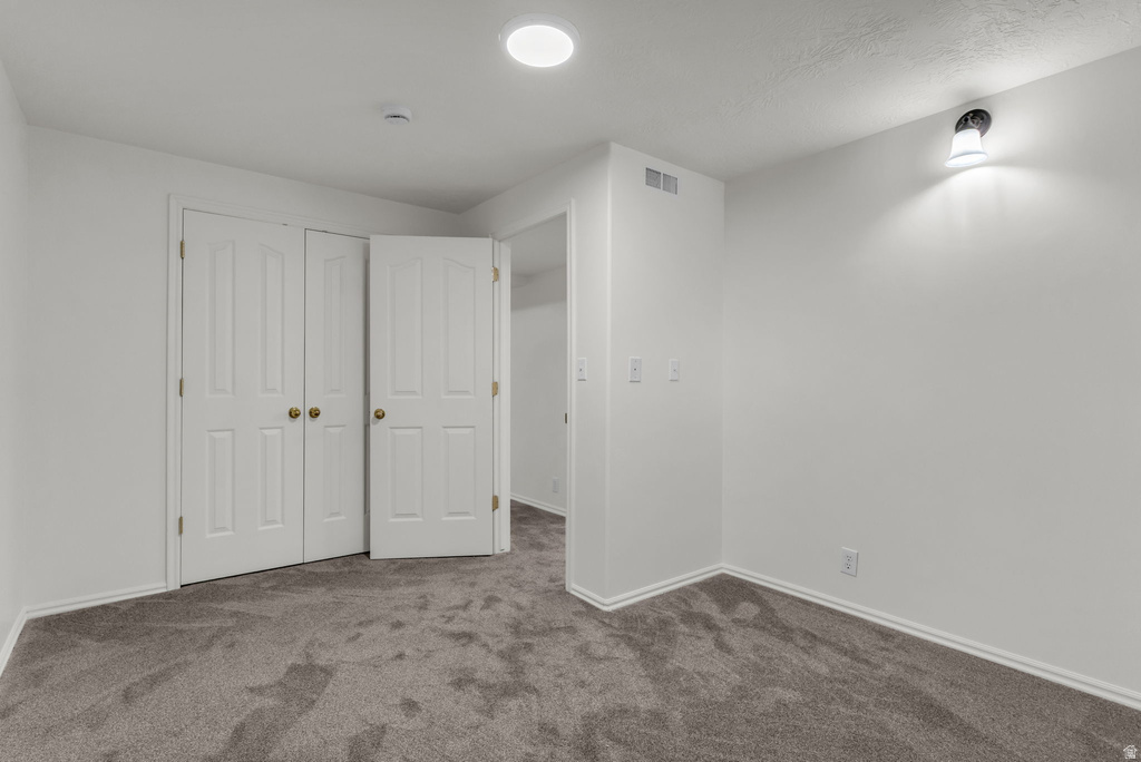 9203 S HOLLY LILY LN West Jordan, UT 84081