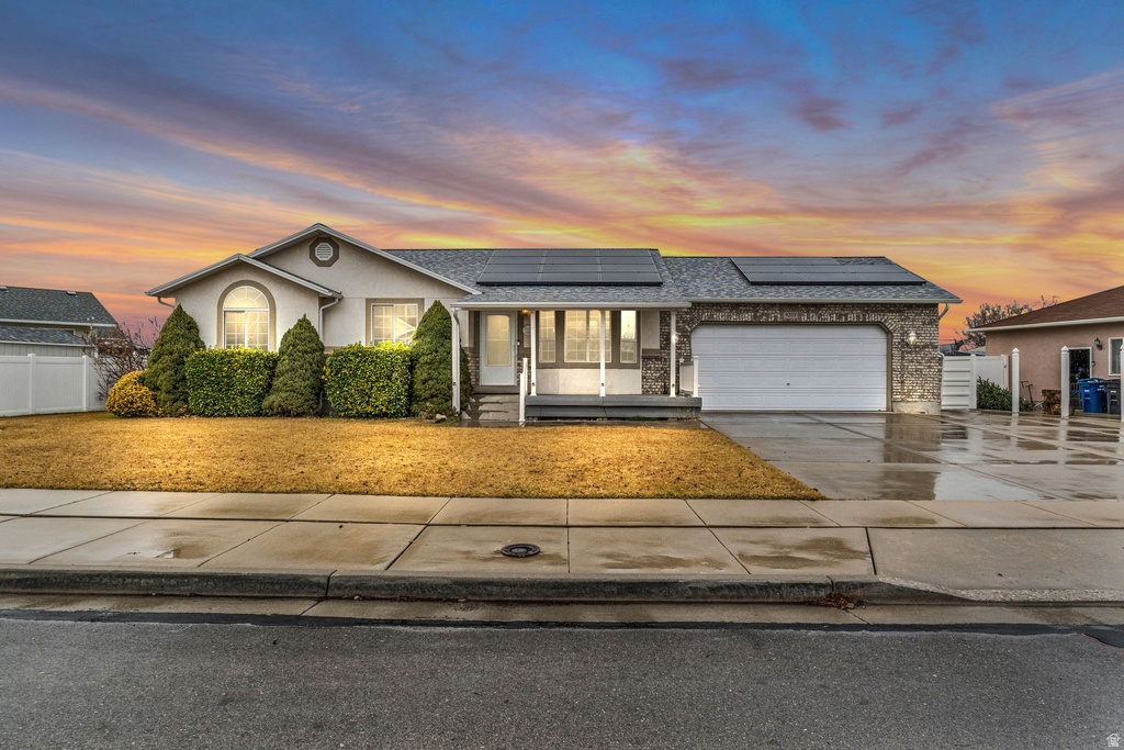 9203 S HOLLY LILY LN West Jordan, UT 84081