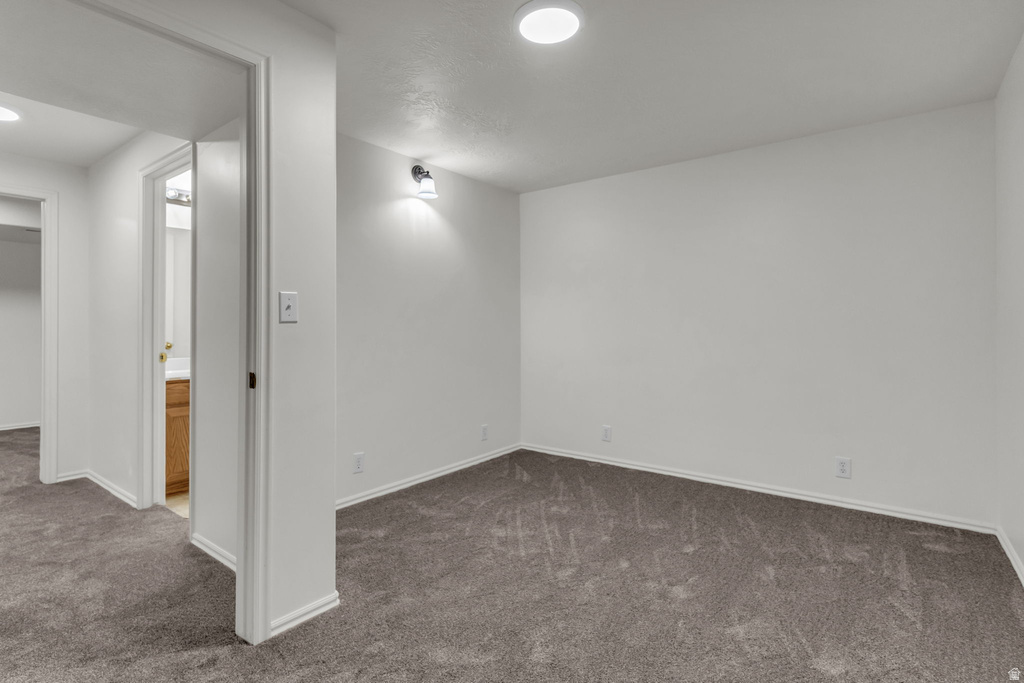 9203 S HOLLY LILY LN West Jordan, UT 84081