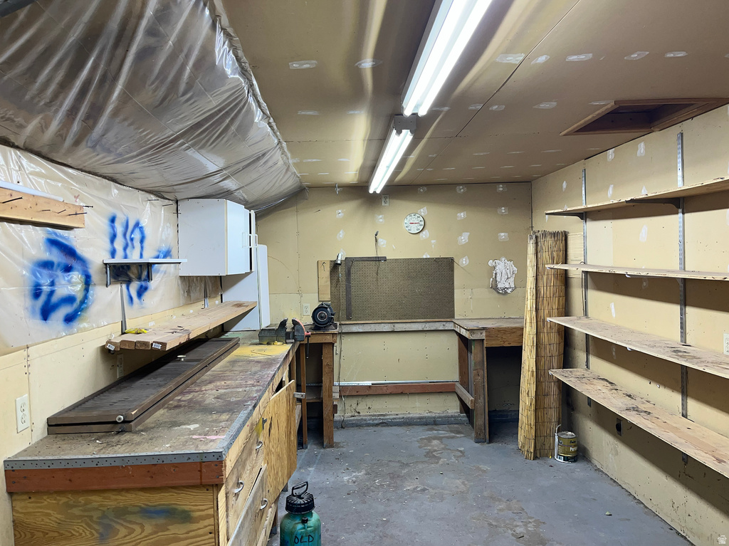 422 W 4800 S Washington Terrace, UT 84405