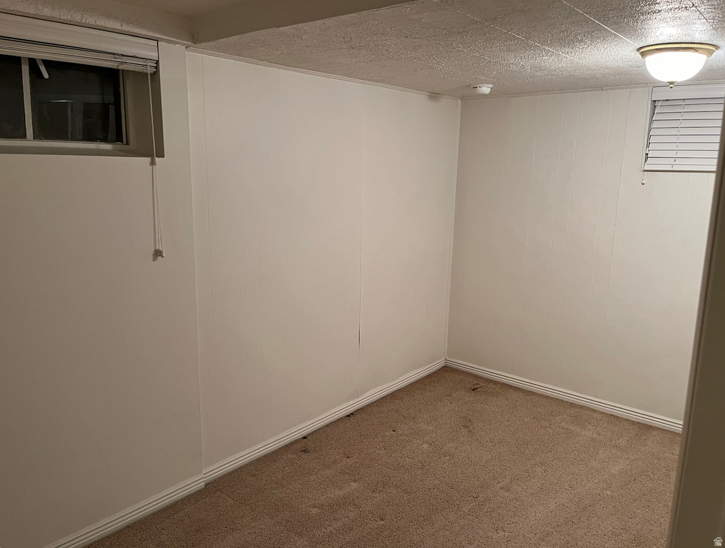 422 W 4800 S Washington Terrace, UT 84405