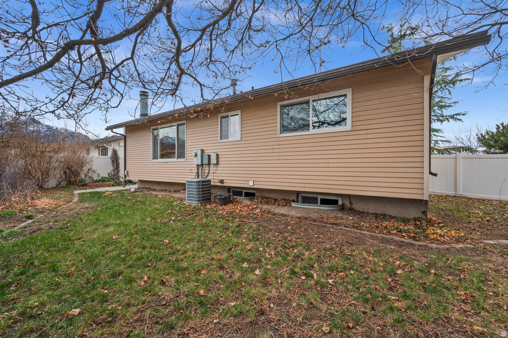 1065 E FALLBROOK WAY Sandy, UT 84094