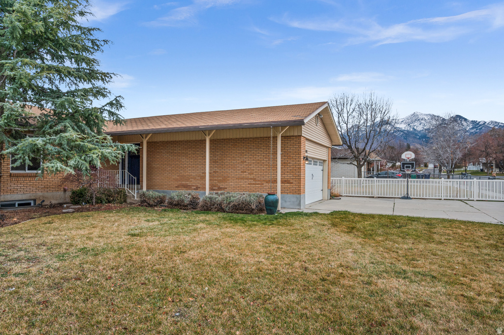 1065 E FALLBROOK WAY Sandy, UT 84094