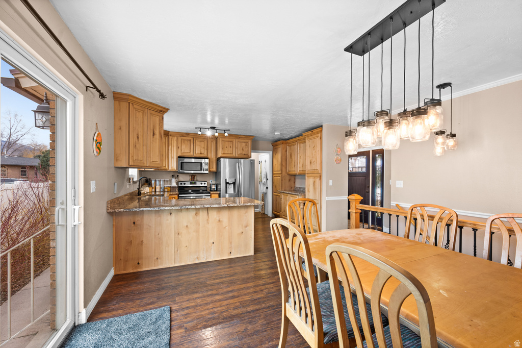 1065 E FALLBROOK WAY Sandy, UT 84094