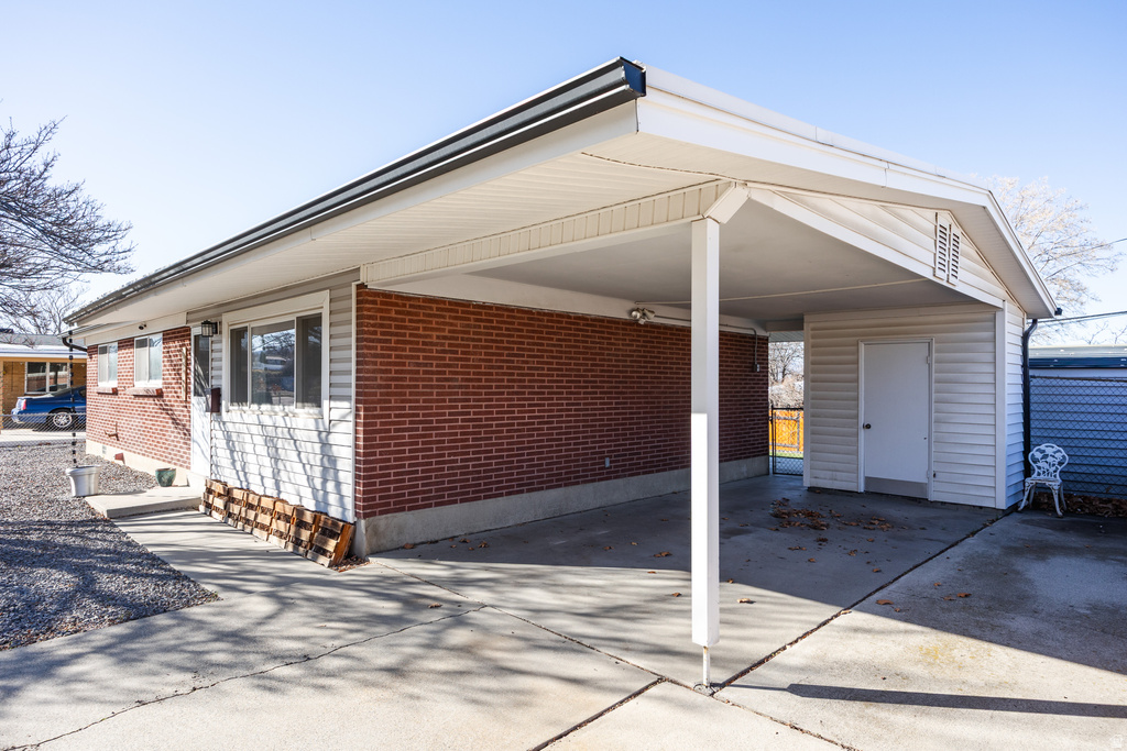 10276 S MARBLE ST Sandy, UT 84094