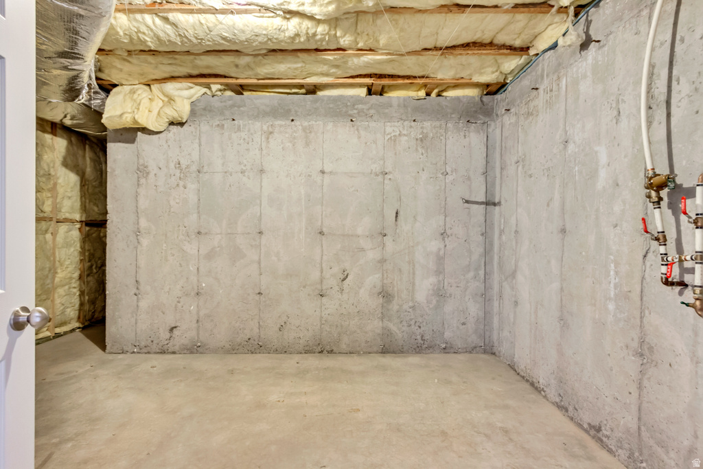 5729 W SWIFT CREEK RD West Jordan, UT 84081