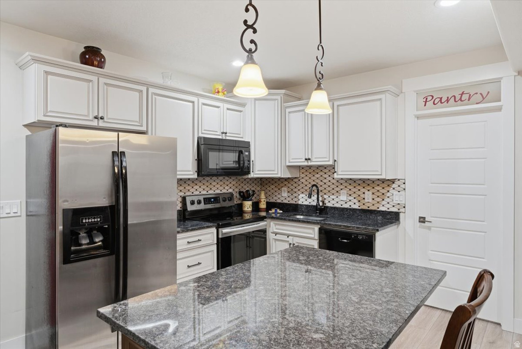 6633 W INDIGO DR Herriman, UT 84096