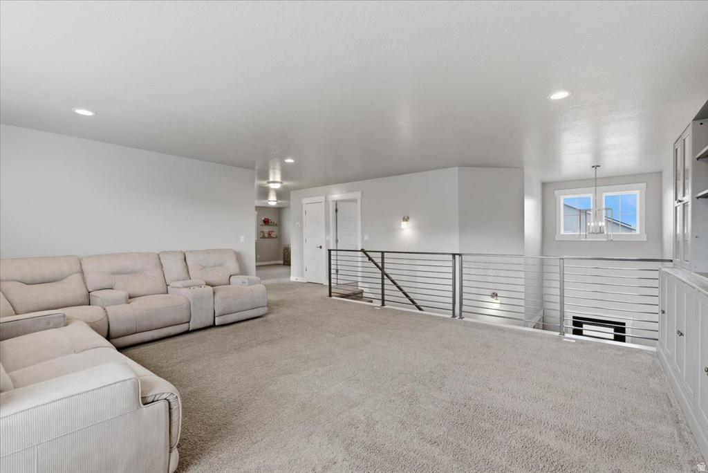 6633 W INDIGO DR Herriman, UT 84096