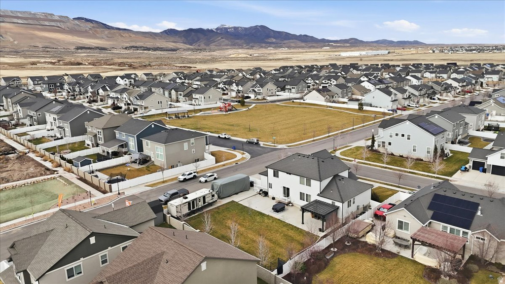 6633 W INDIGO DR Herriman, UT 84096