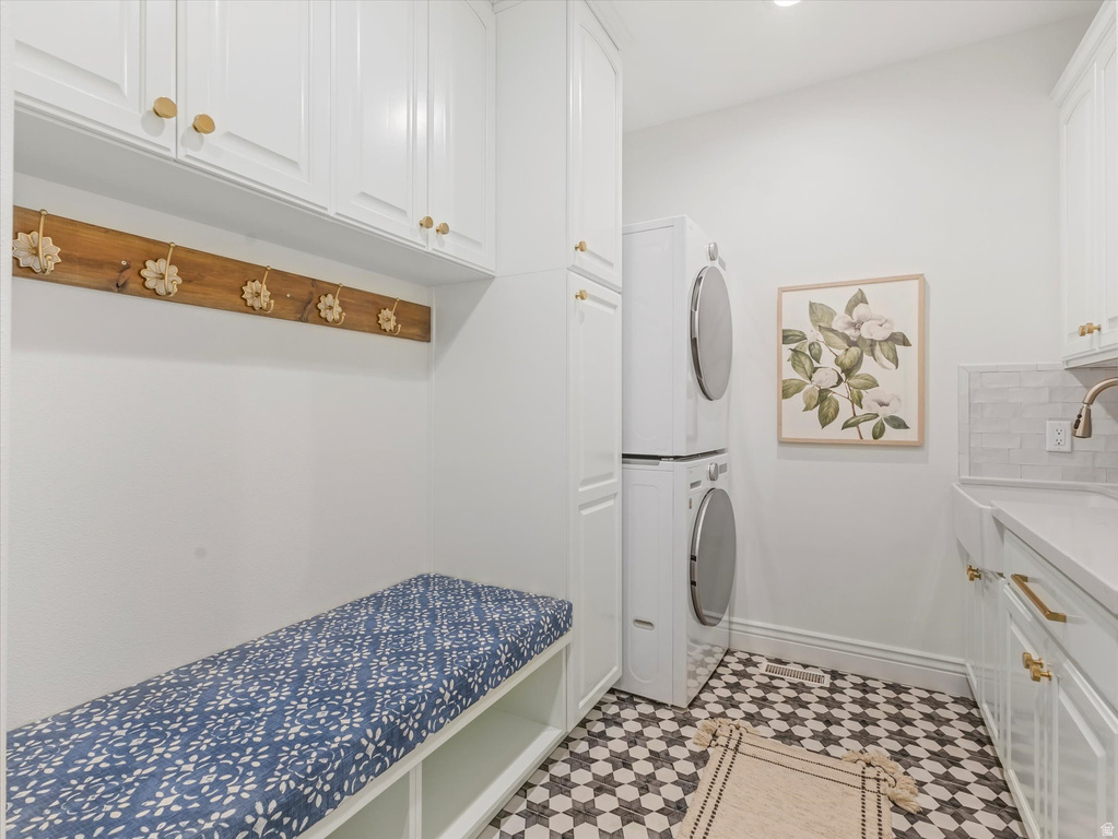 1694 E APPLE ORCHARD CT Draper, UT 84020