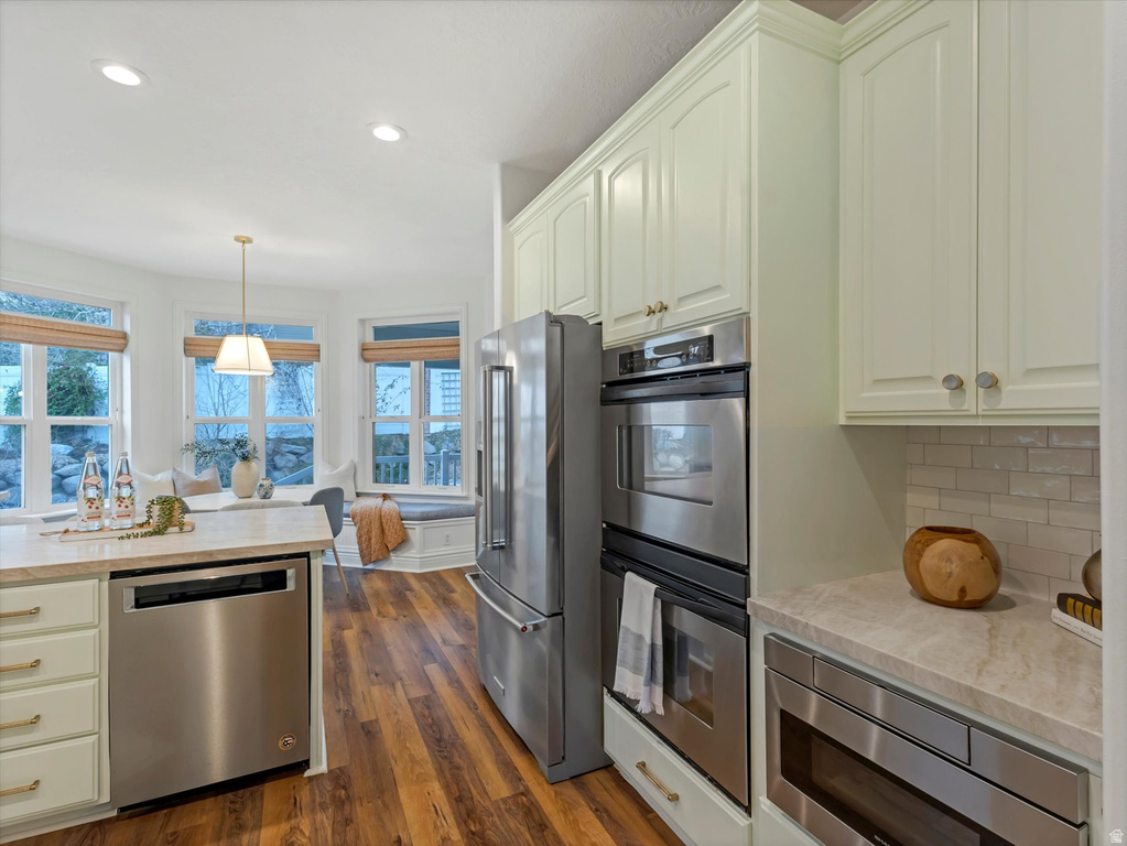 1694 E APPLE ORCHARD CT Draper, UT 84020