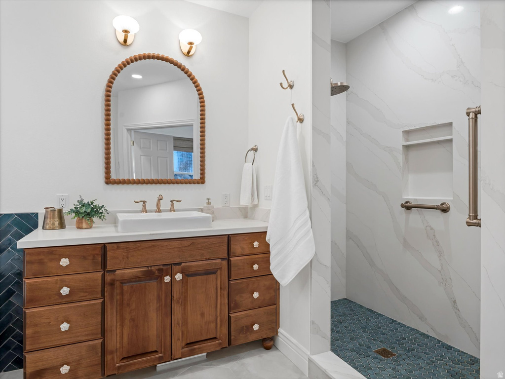 1694 E APPLE ORCHARD CT Draper, UT 84020