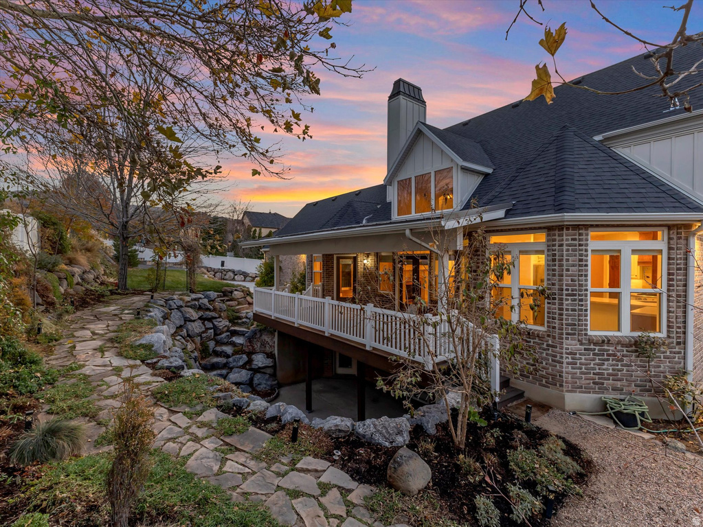 1694 E APPLE ORCHARD CT Draper, UT 84020