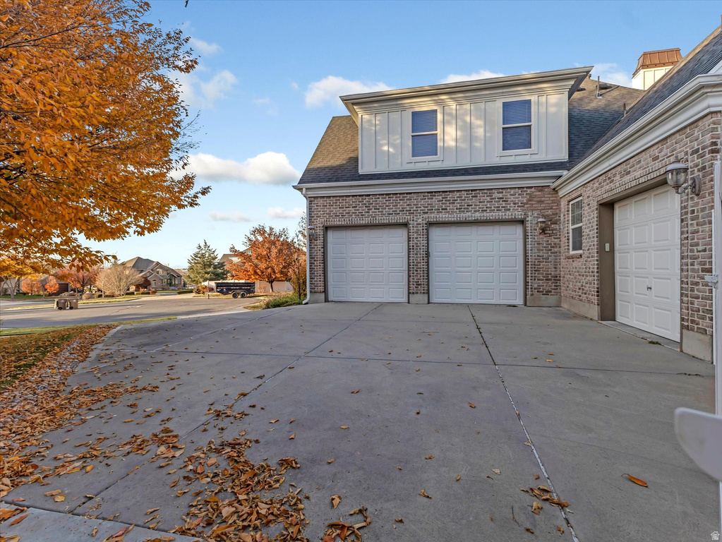 1694 E APPLE ORCHARD CT Draper, UT 84020