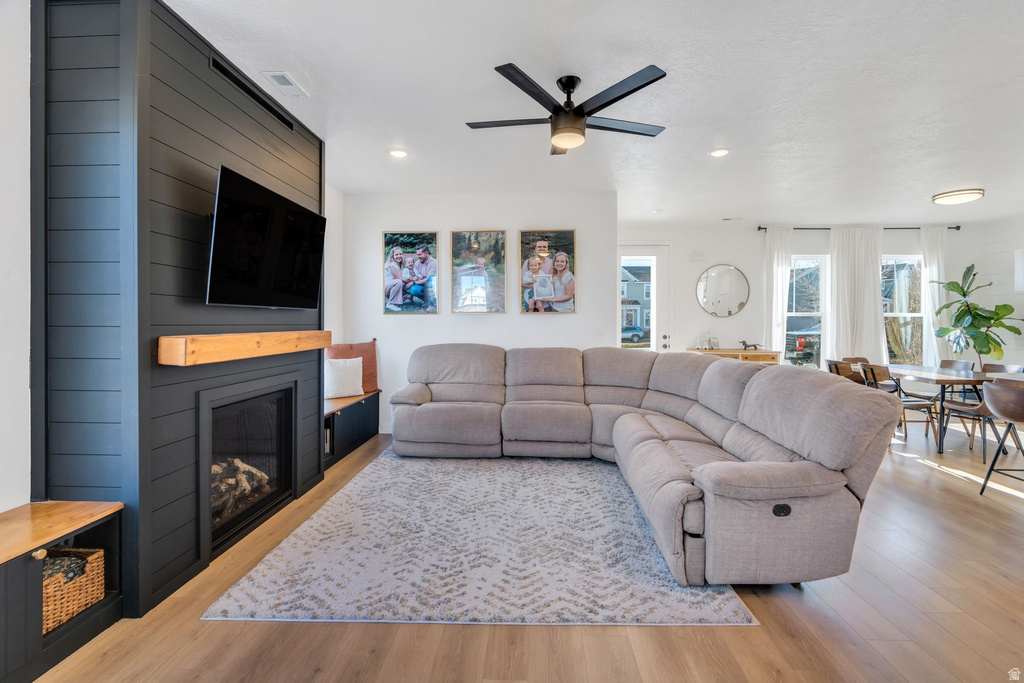 6456 W LAKE AVE South Jordan, UT 84009