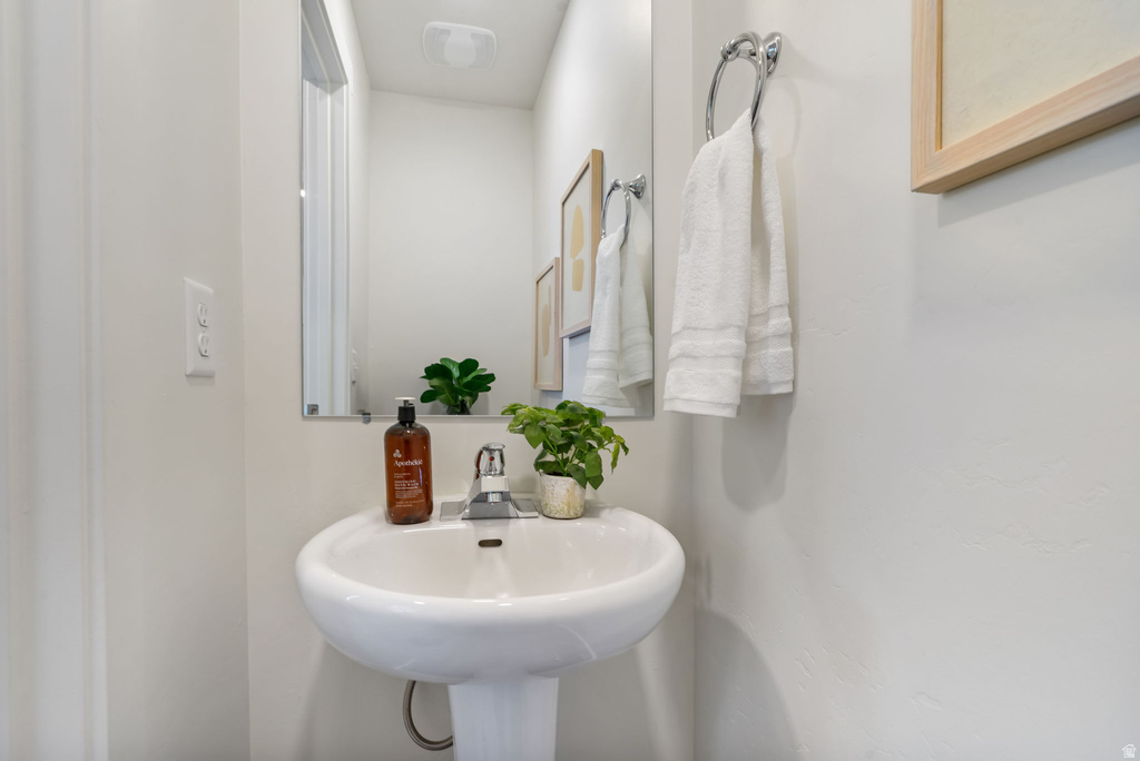 447 W 950 S Ogden, UT 84404