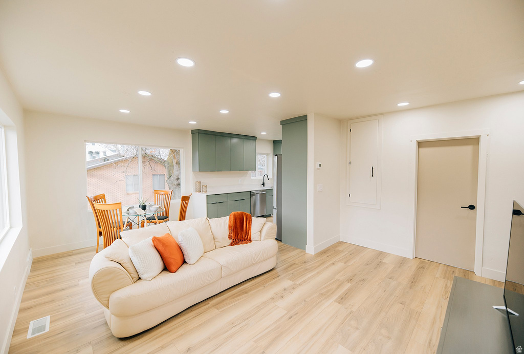 345 E 600 S Centerville, UT 84014