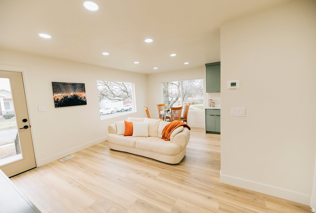 345 E 600 S Centerville, UT 84014