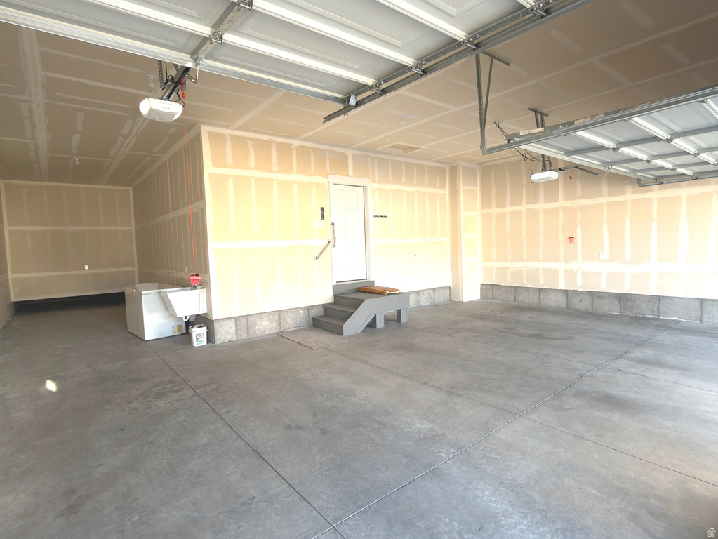 3253 W OXFORD LOOP Mountain Green, UT 84050