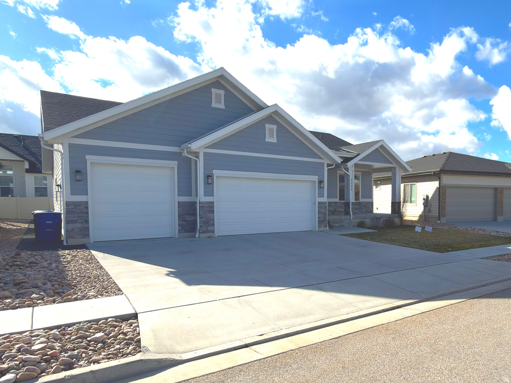 3253 W OXFORD LOOP Mountain Green, UT 84050