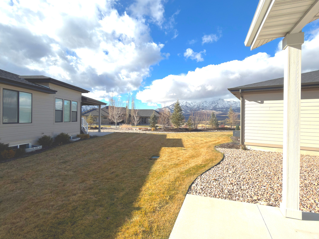 3253 W OXFORD LOOP Mountain Green, UT 84050
