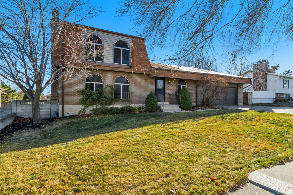 5731 S BLAKE DR Taylorsville, UT 84129