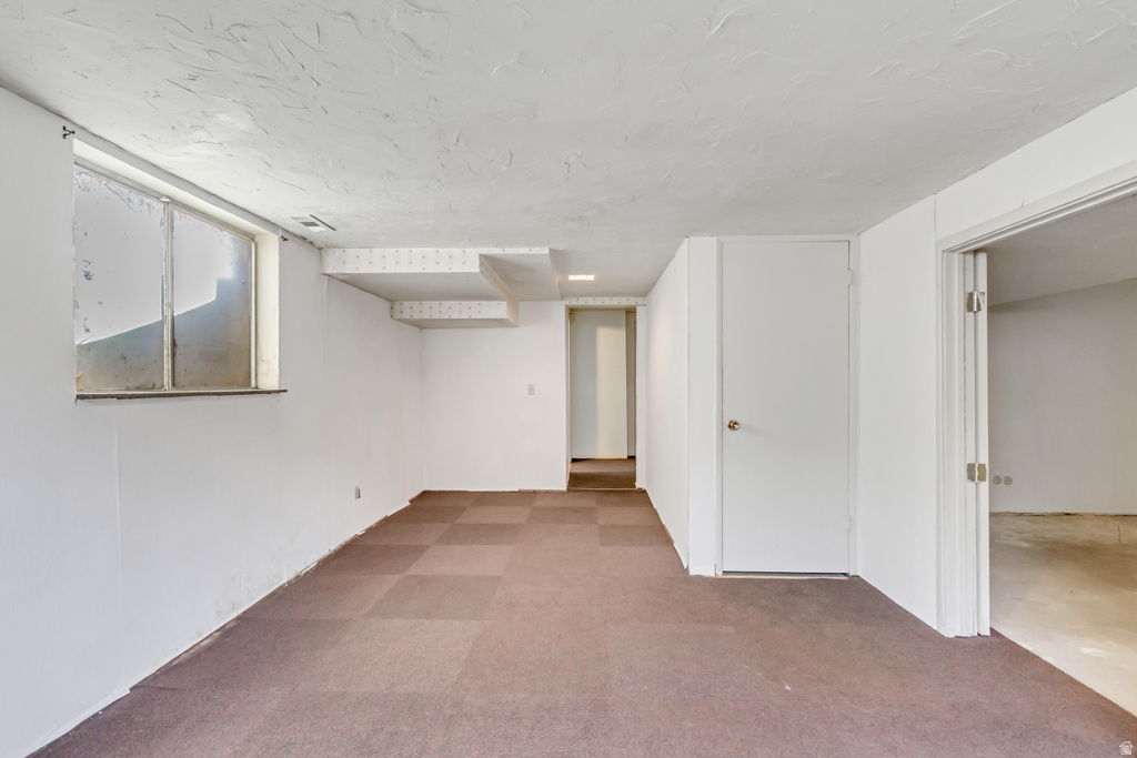 5731 S BLAKE DR Taylorsville, UT 84129