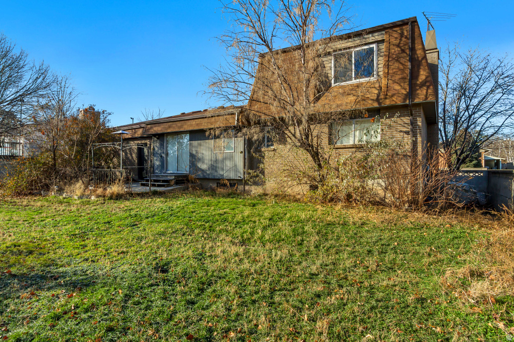 5731 S BLAKE DR Taylorsville, UT 84129