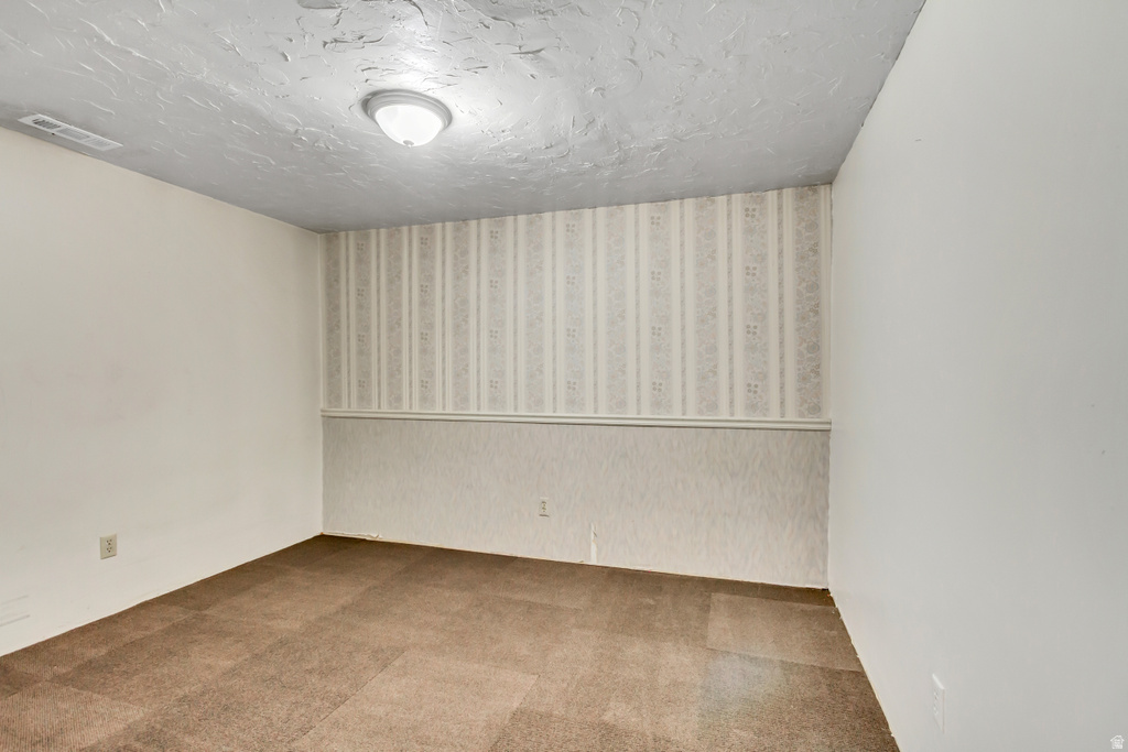 5731 S BLAKE DR Taylorsville, UT 84129