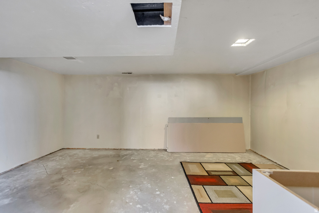 5731 S BLAKE DR Taylorsville, UT 84129