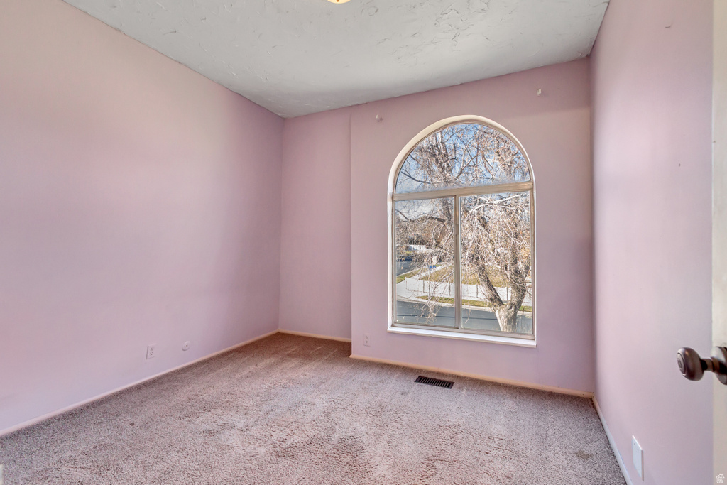 5731 S BLAKE DR Taylorsville, UT 84129