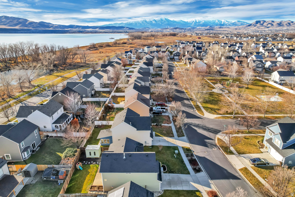 2264 E LOCH LOMOND DR Saratoga Springs, UT 84043