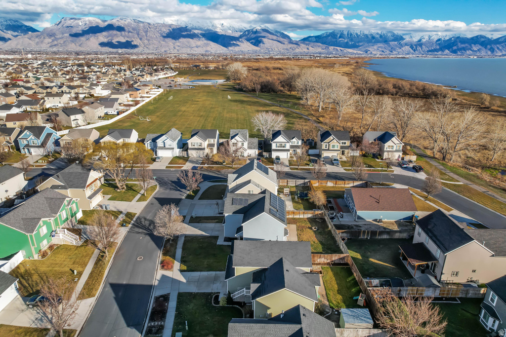 2264 E LOCH LOMOND DR Saratoga Springs, UT 84043