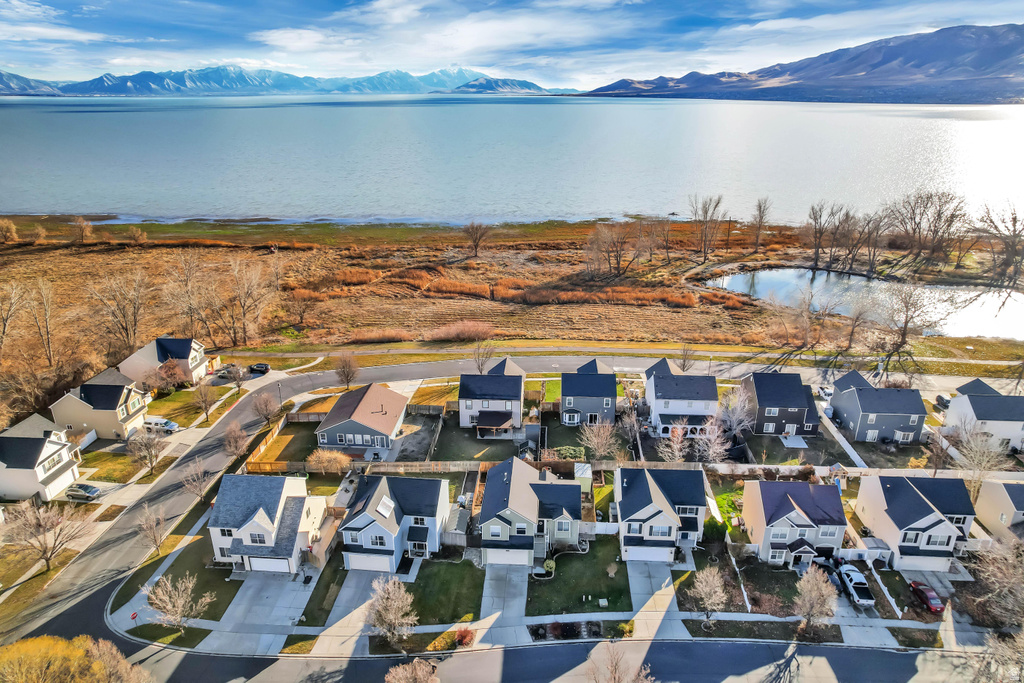 2264 E LOCH LOMOND DR Saratoga Springs, UT 84043