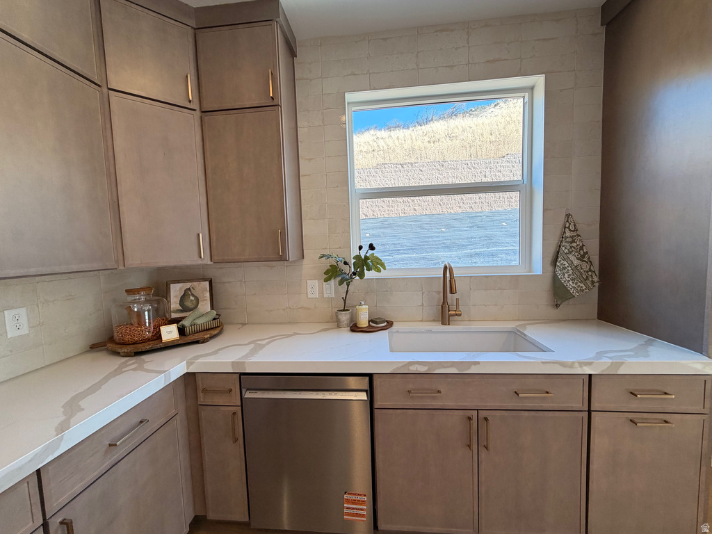 1632 W CANYON RIM RD #606 Lehi, UT 84048