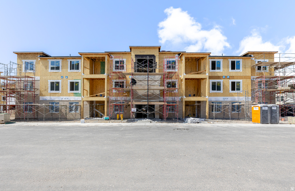 4668 S OLIVE AVE #T301 Mapleton, UT 84664