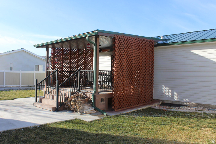 1051 S 900 W Tooele, UT 84074