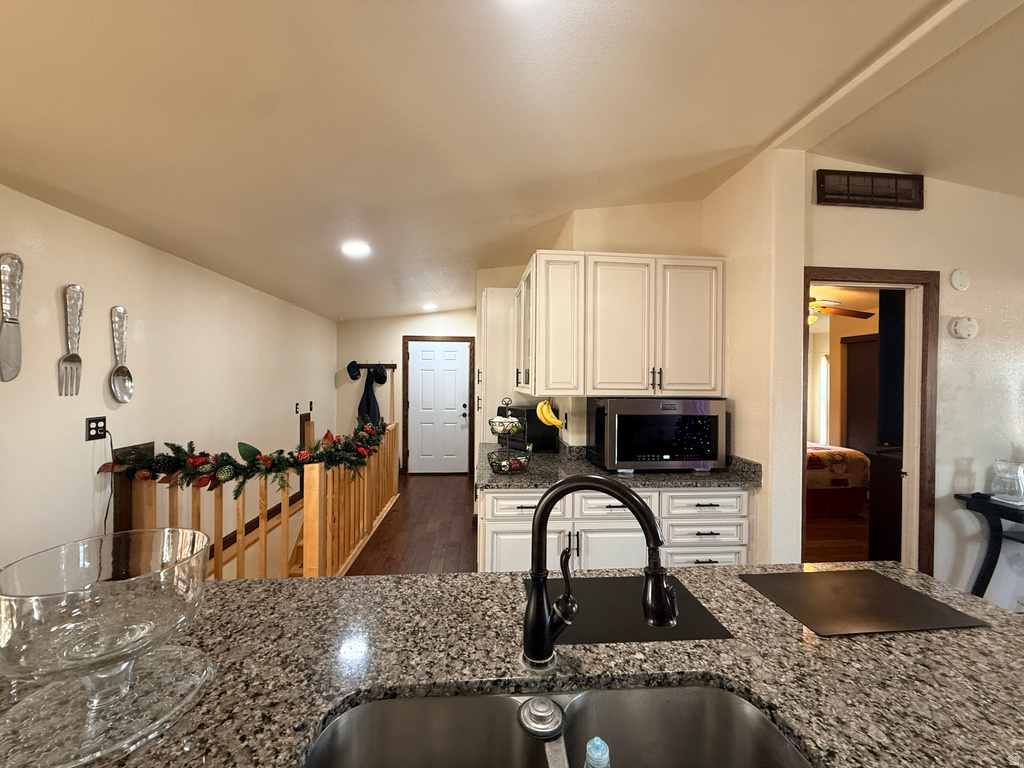 1051 S 900 W Tooele, UT 84074