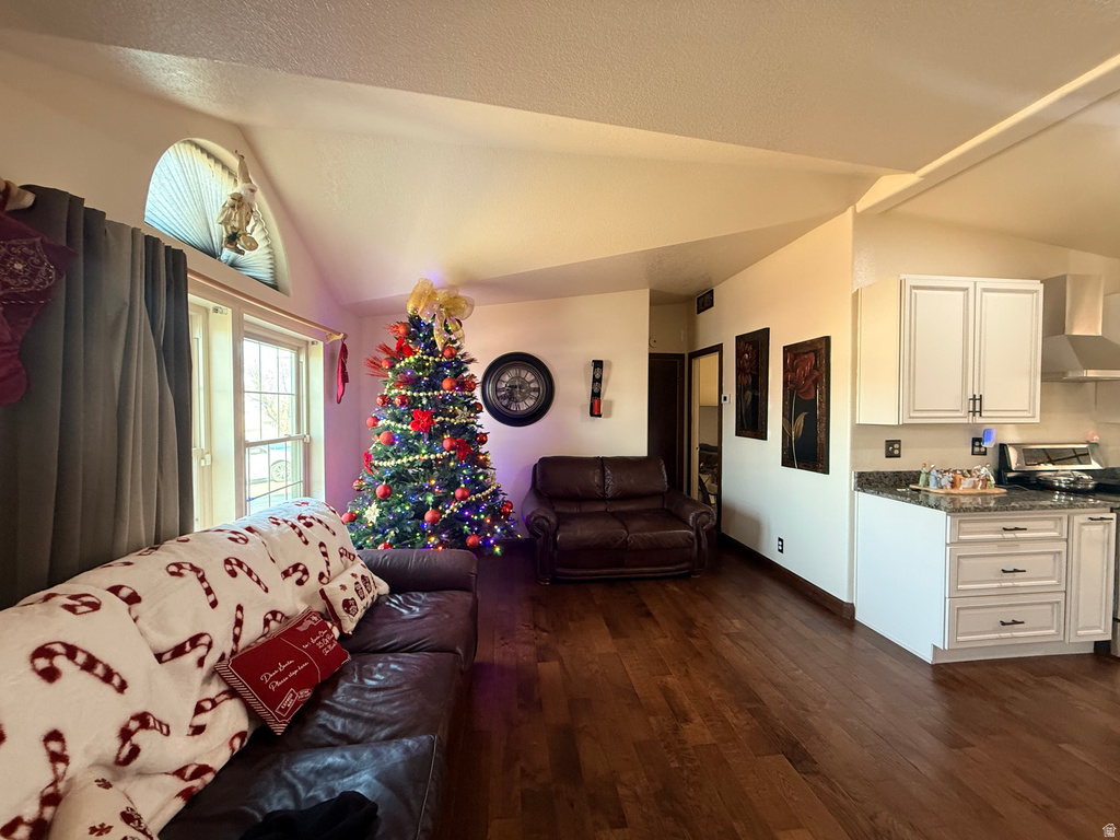 1051 S 900 W Tooele, UT 84074