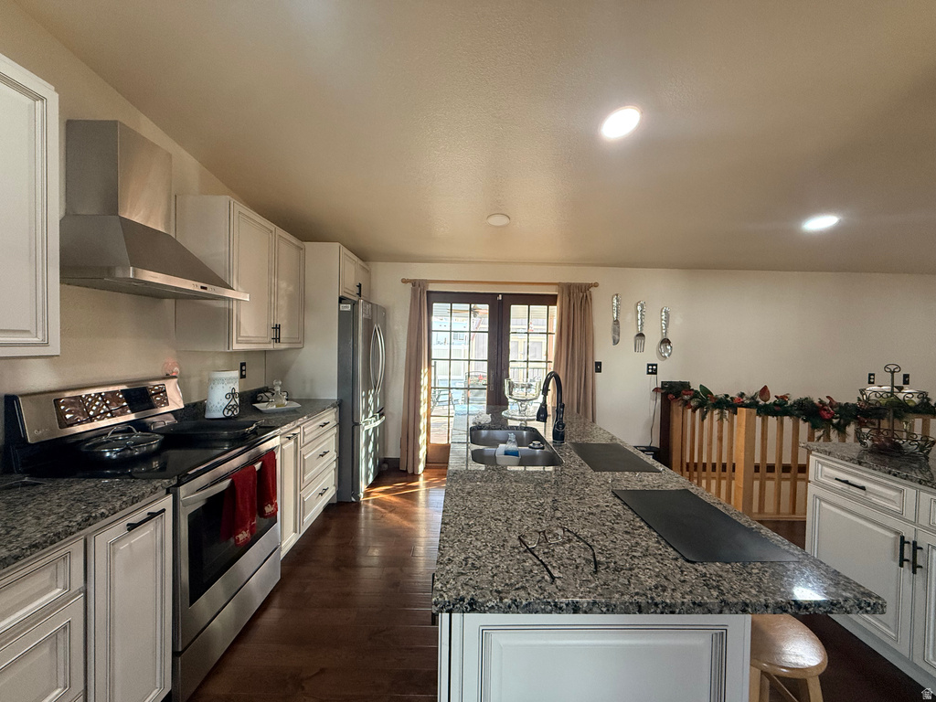 1051 S 900 W Tooele, UT 84074